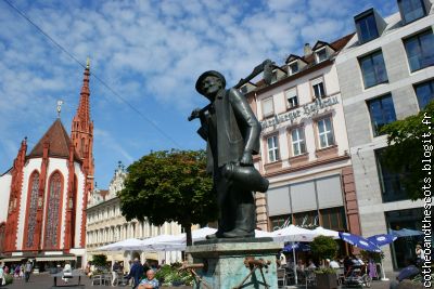 NOTRE monument au HACKEN @ Würzburg